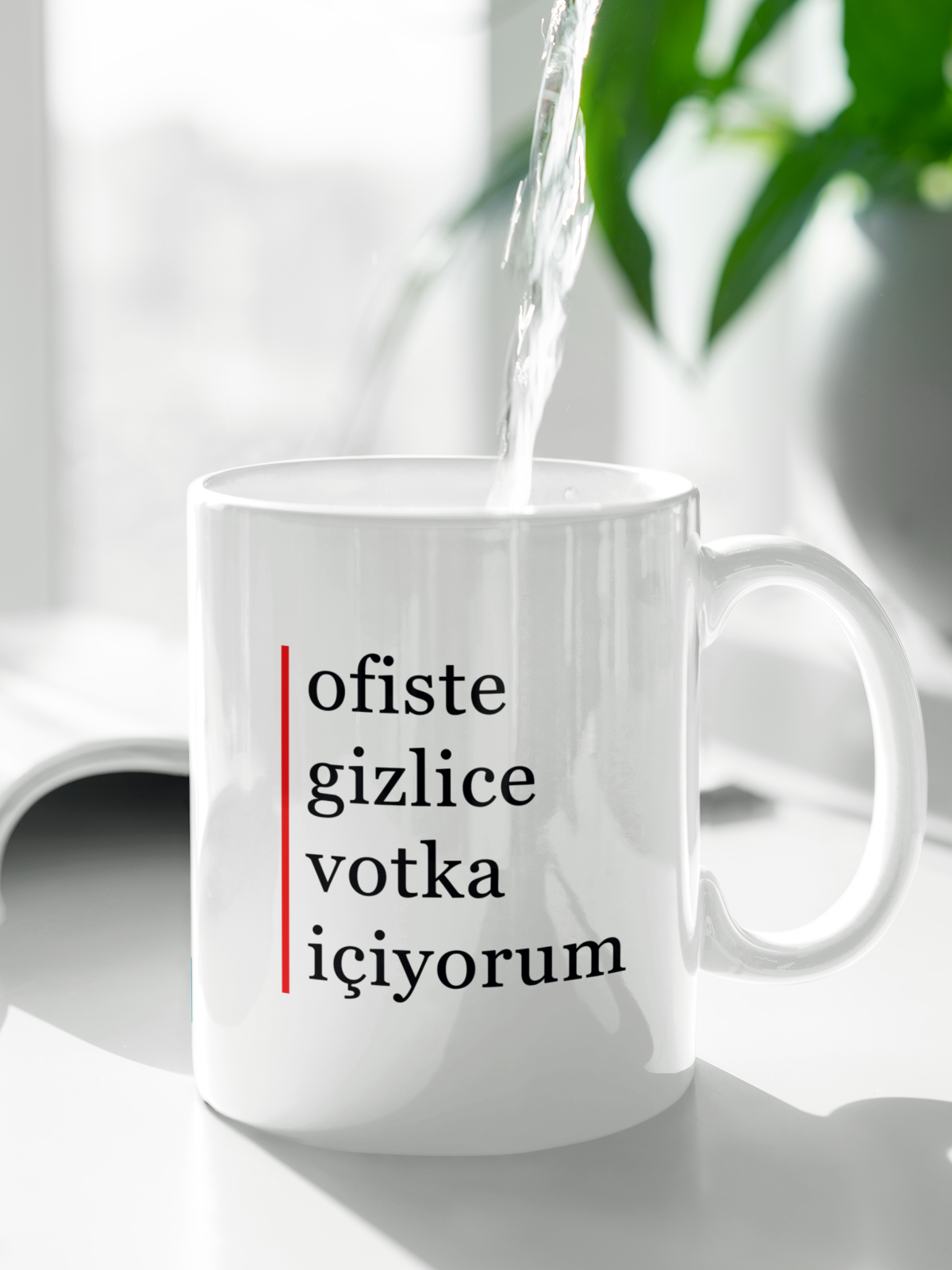 Kupa - ofiste gizlice votka içiyorum - Image 4
